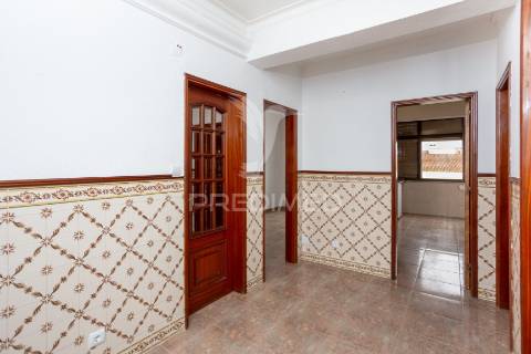 Apartamento t2 no centro da cruz de pau