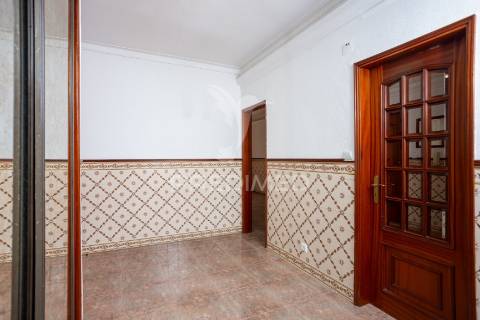 Apartamento t2 no centro da cruz de pau