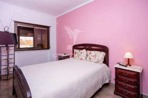 Apartamento t2 no centro da cruz de pau