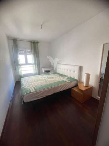 Arrenda-se t3 em campanhã