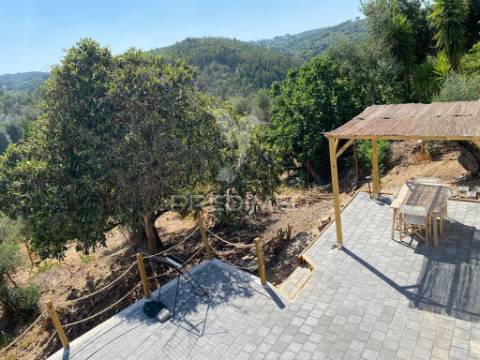 Moradia t3 com piscina junto à barragem de castelo de bode