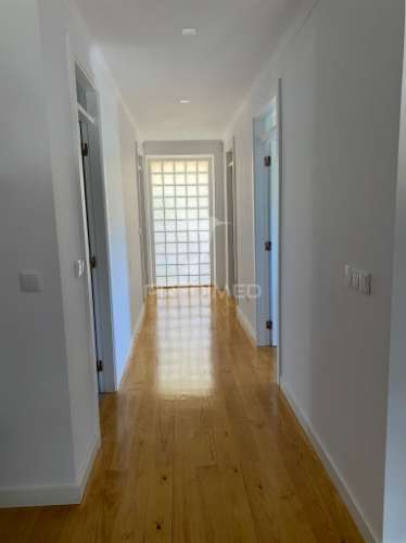 Moradia t3 com piscina junto à barragem de castelo de bode