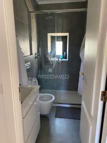 Moradia t3 com piscina junto à barragem de castelo de bode