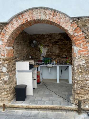 Moradia t3 com piscina junto à barragem de castelo de bode