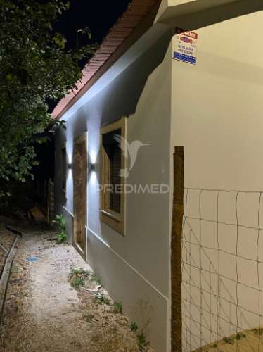 Moradia t3 com piscina junto à barragem de castelo de bode