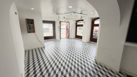 Loja comercial na zona ribeirinha de constância com elevado potencial