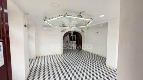 Loja comercial na zona ribeirinha de constância com elevado potencial