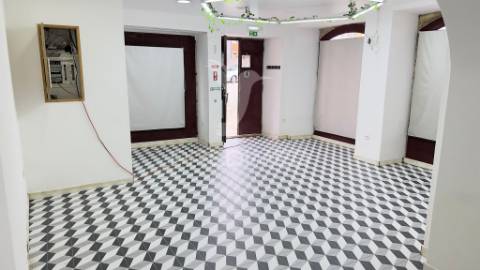 Loja comercial na zona ribeirinha de constância com elevado potencial