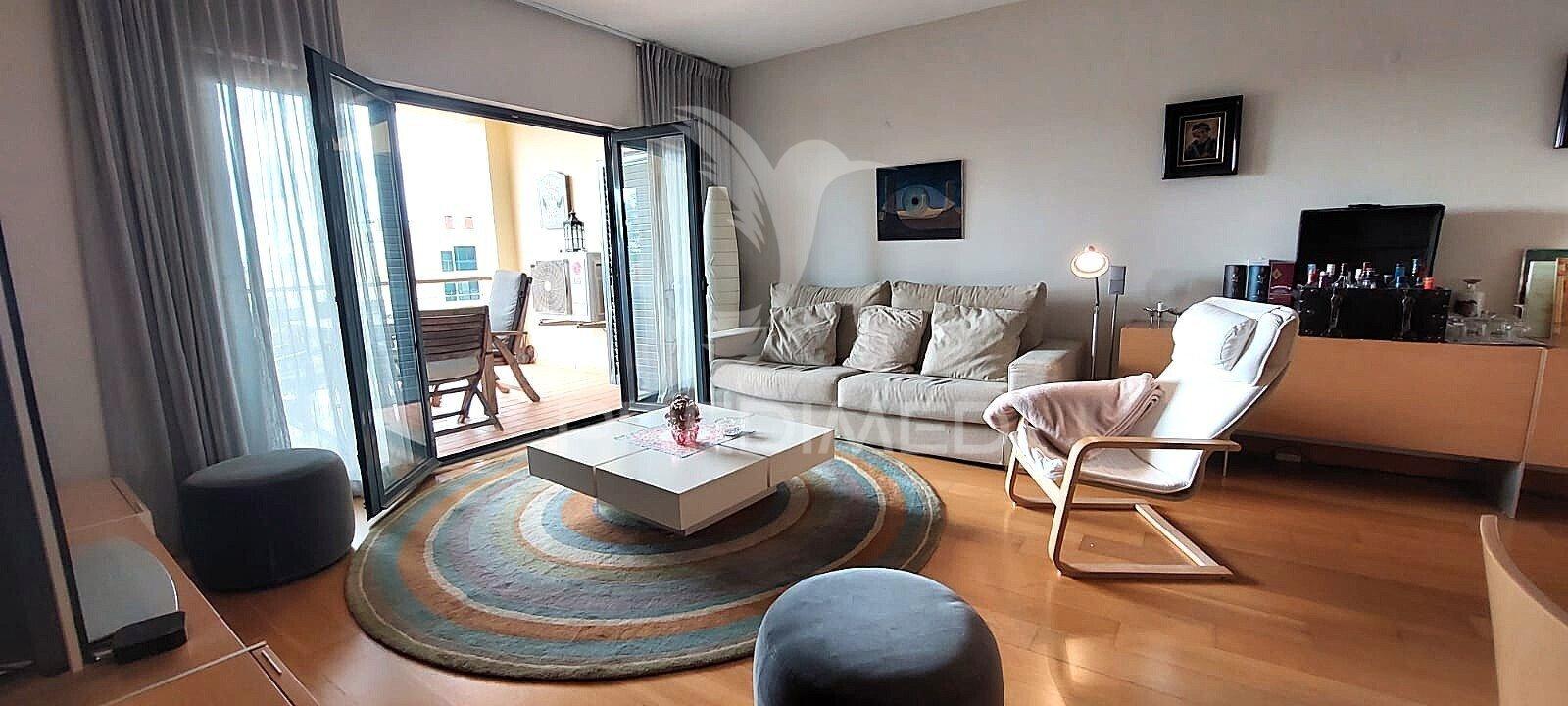 Apartamento t2 exclusivo com piscina e 2 lugares de estacionamento em vilamoura