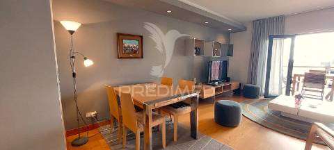 Apartamento t2 exclusivo com piscina e 2 lugares de estacionamento em vilamoura