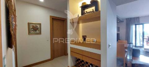 Apartamento t2 exclusivo com piscina e 2 lugares de estacionamento em vilamoura