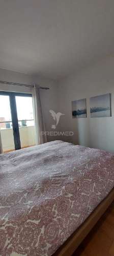 Apartamento t2 exclusivo com piscina e 2 lugares de estacionamento em vilamoura