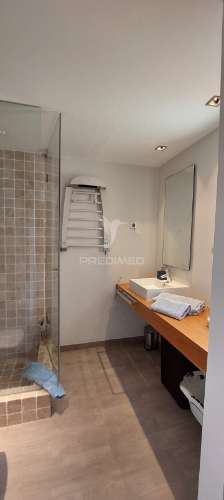 Apartamento t2 exclusivo com piscina e 2 lugares de estacionamento em vilamoura