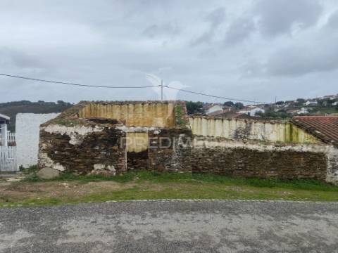 Moradia t2 totalmente remodelada, em hortinhas - alandroal