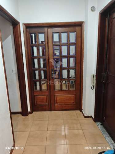 T2+1 no centro da trofa