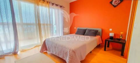 Apartamento t2 duplex com garagem para 2 carros , francesinhas