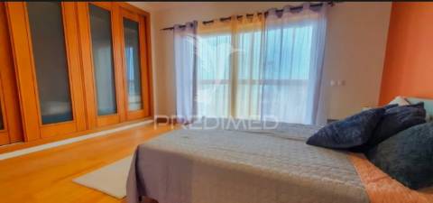 Apartamento t2 duplex com garagem para 2 carros , francesinhas