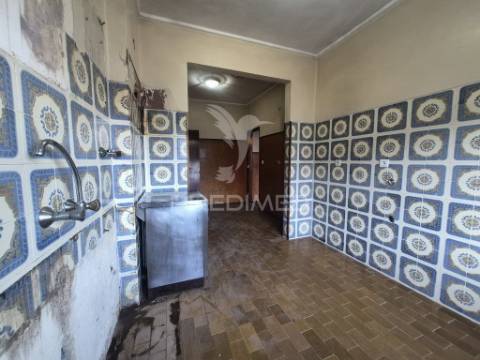 ? apartamento t3 — cruz de pau, seixal