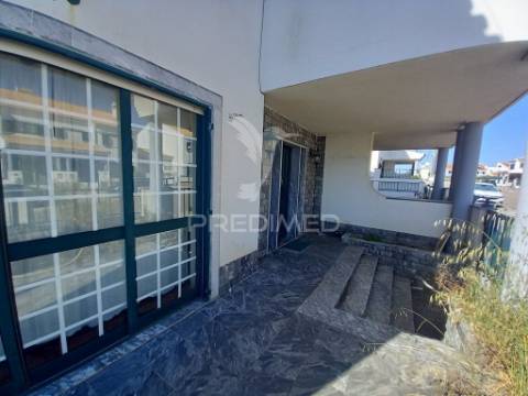 Moradia t4+1 com vista mar em ribamar