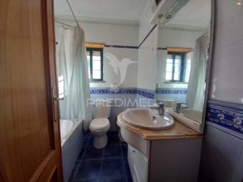 Moradia t4+1 com vista mar em ribamar