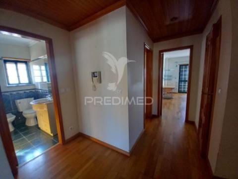 Moradia t4+1 com vista mar em ribamar