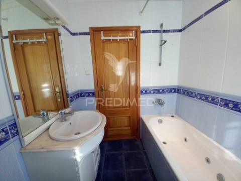 Moradia t4+1 com vista mar em ribamar