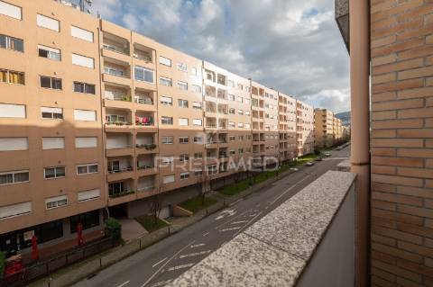 Apartamento t3 - lamaçães