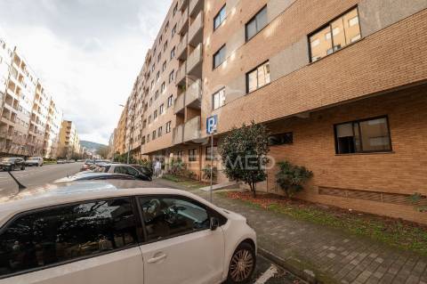 Apartamento t3 - lamaçães