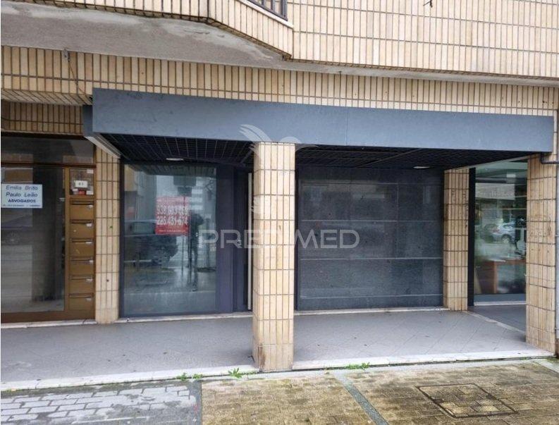 Loja em paços de ferreira