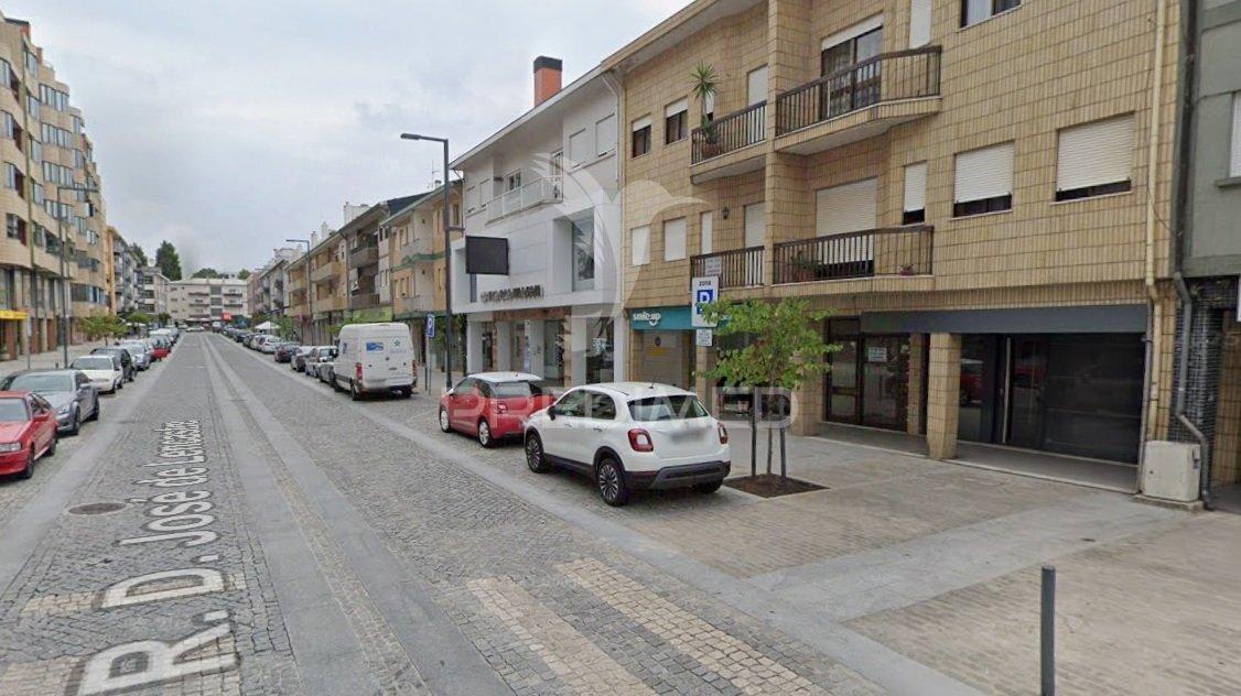 Loja em paços de ferreira