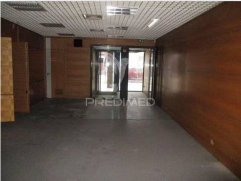 Loja em paços de ferreira