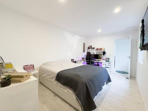 Moradia térrea t4 em localização priveligiada