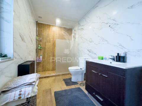 Moradia térrea t4 em localização priveligiada