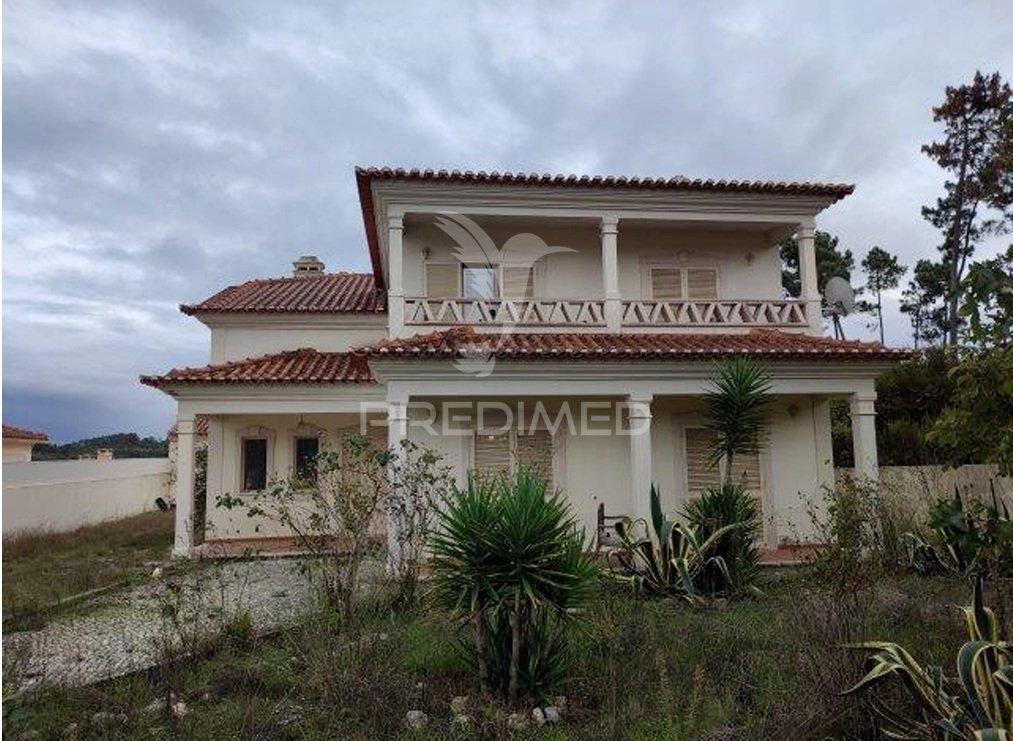 Moradia v4 em ourém