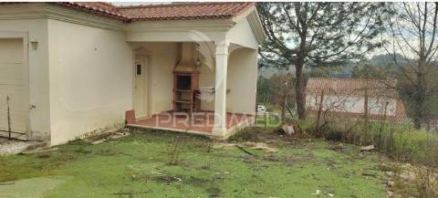 Moradia v4 em ourém