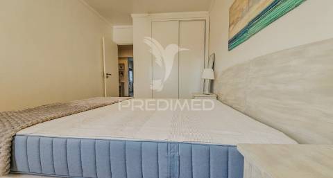 Apartamento t2 com piscina e vista mar , praia da rocha