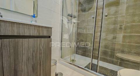 Apartamento t2 com piscina e vista mar , praia da rocha