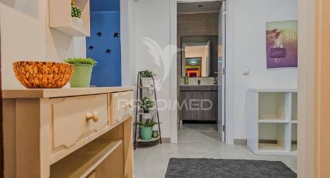 Apartamento t2 com piscina e vista mar , praia da rocha