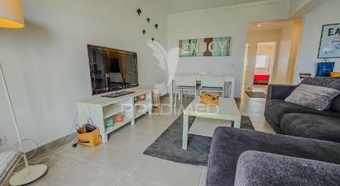 Apartamento t2 com piscina e vista mar , praia da rocha