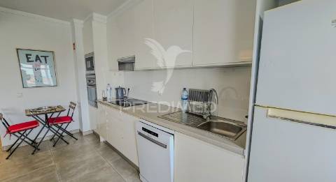 Apartamento t2 com piscina e vista mar , praia da rocha