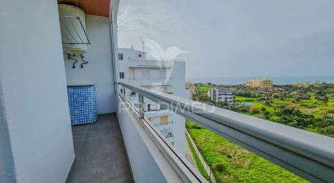 Apartamento t2 com piscina e vista mar , praia da rocha