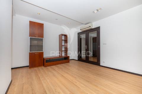 Apartamento t3 - lamaçães