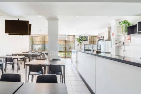 Espaço comercial – restaurante / churrasqueira para arrendamento