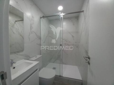 Vende se t3 duplex- costa da caparica  450.000€