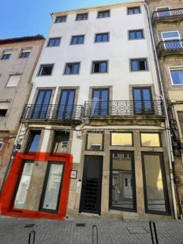 Ativo imobiliário | armazém no centro histórico de vila nova de gaia