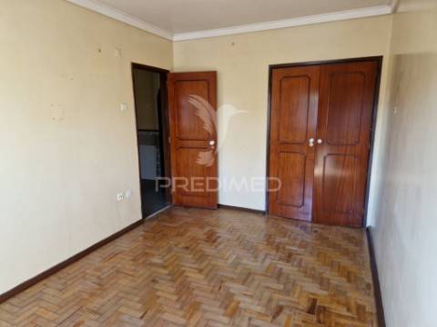 Apartamento t2 – pontinha, odivelas