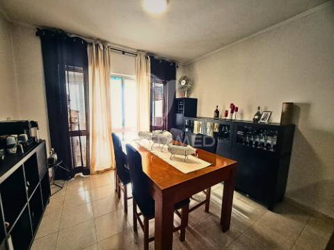Apartamento t3 em paderne - pronto a habitar
