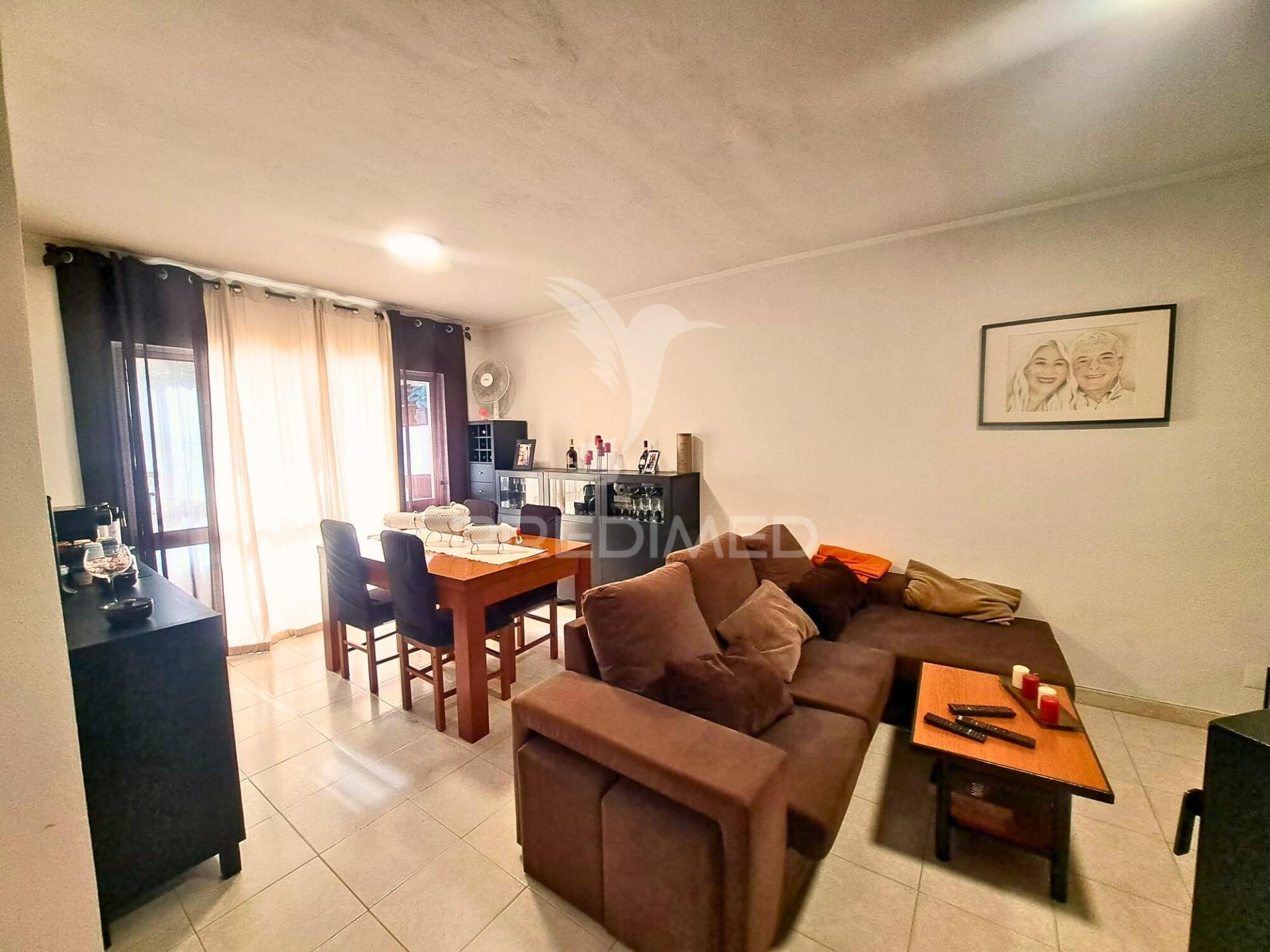 Apartamento t3 em paderne - pronto a habitar