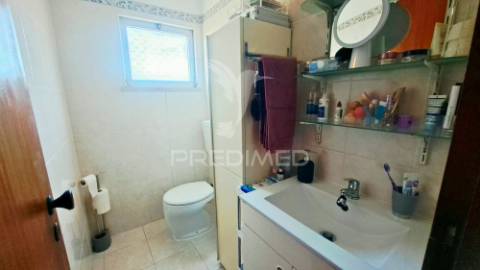 Apartamento t3 em paderne - pronto a habitar