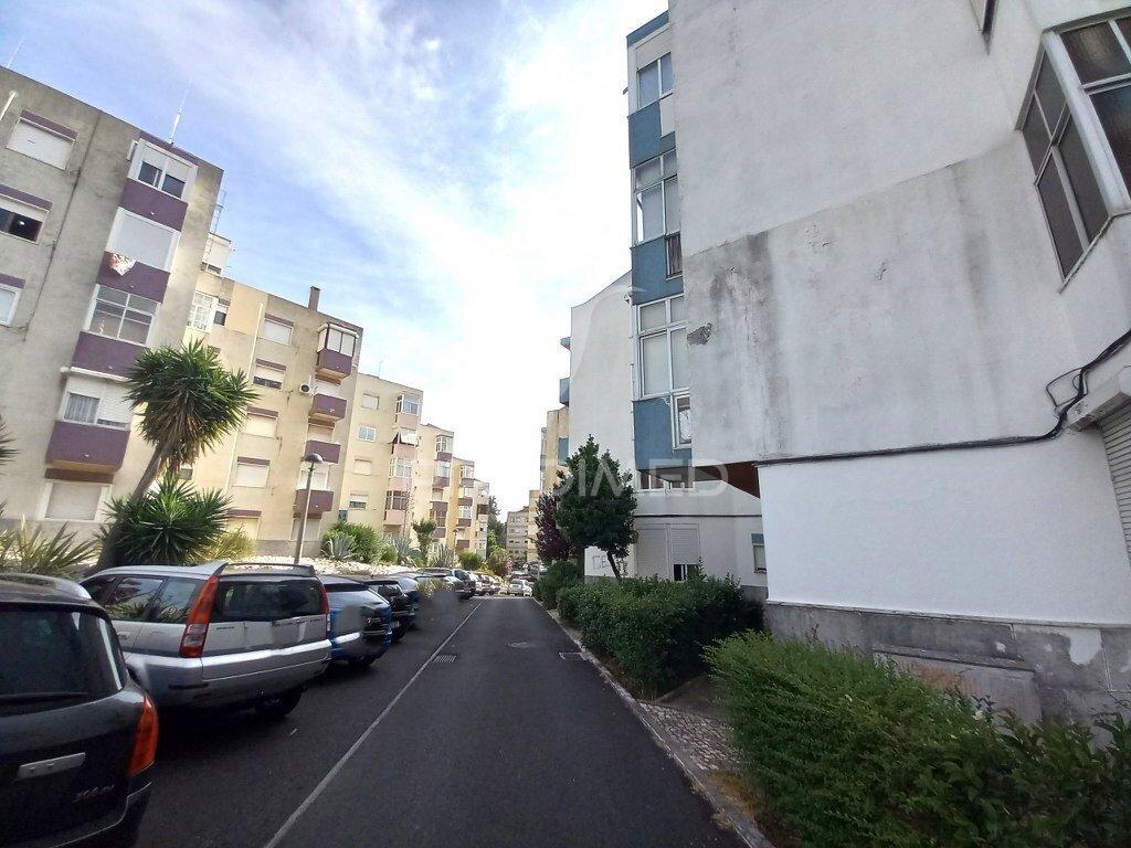 ? apartamento t2 em póvoa de santo adrião, odivelas
